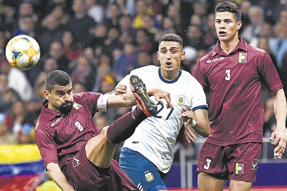 Herrera responde con fiereza ante la presencia de Matías Suárez.