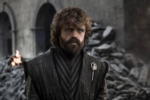 “Quizás deberías esperar al final de la serie antes de hacerte ese tatuaje", dijo Dinklage.