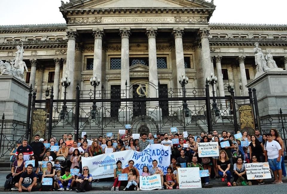 Imagen: Hipotecados UVA oficial.