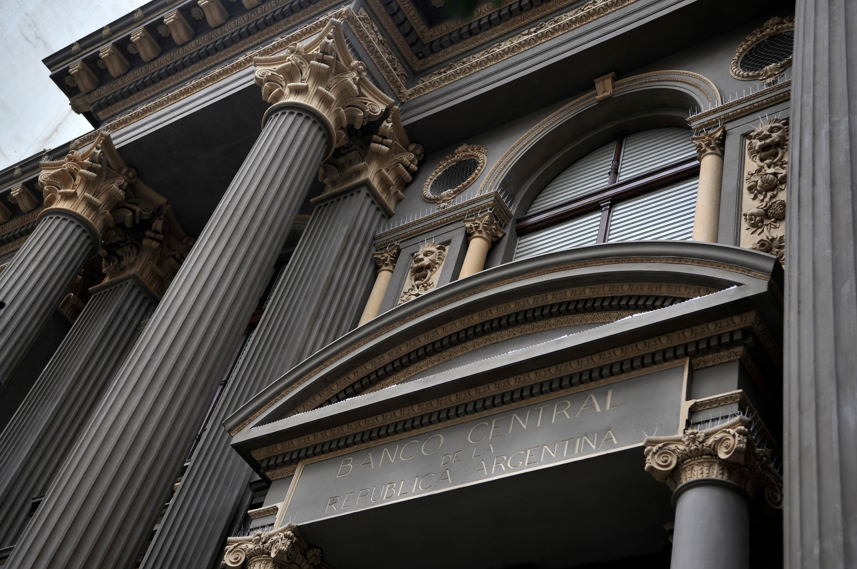 Las reservas del BCRA bajaron a 24.712 millones de dólares.