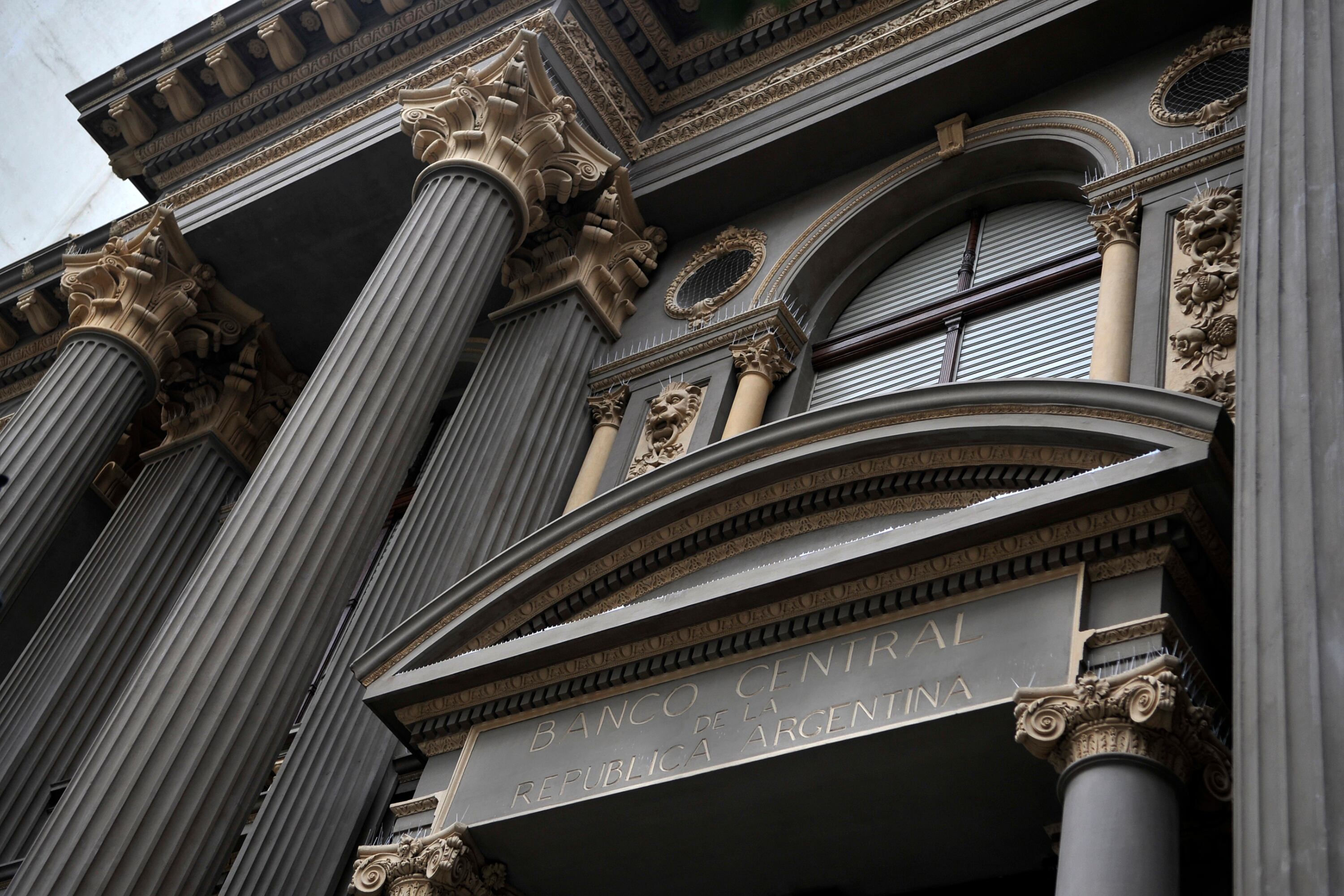 Las reservas del BCRA bajaron a 24.712 millones de dólares.