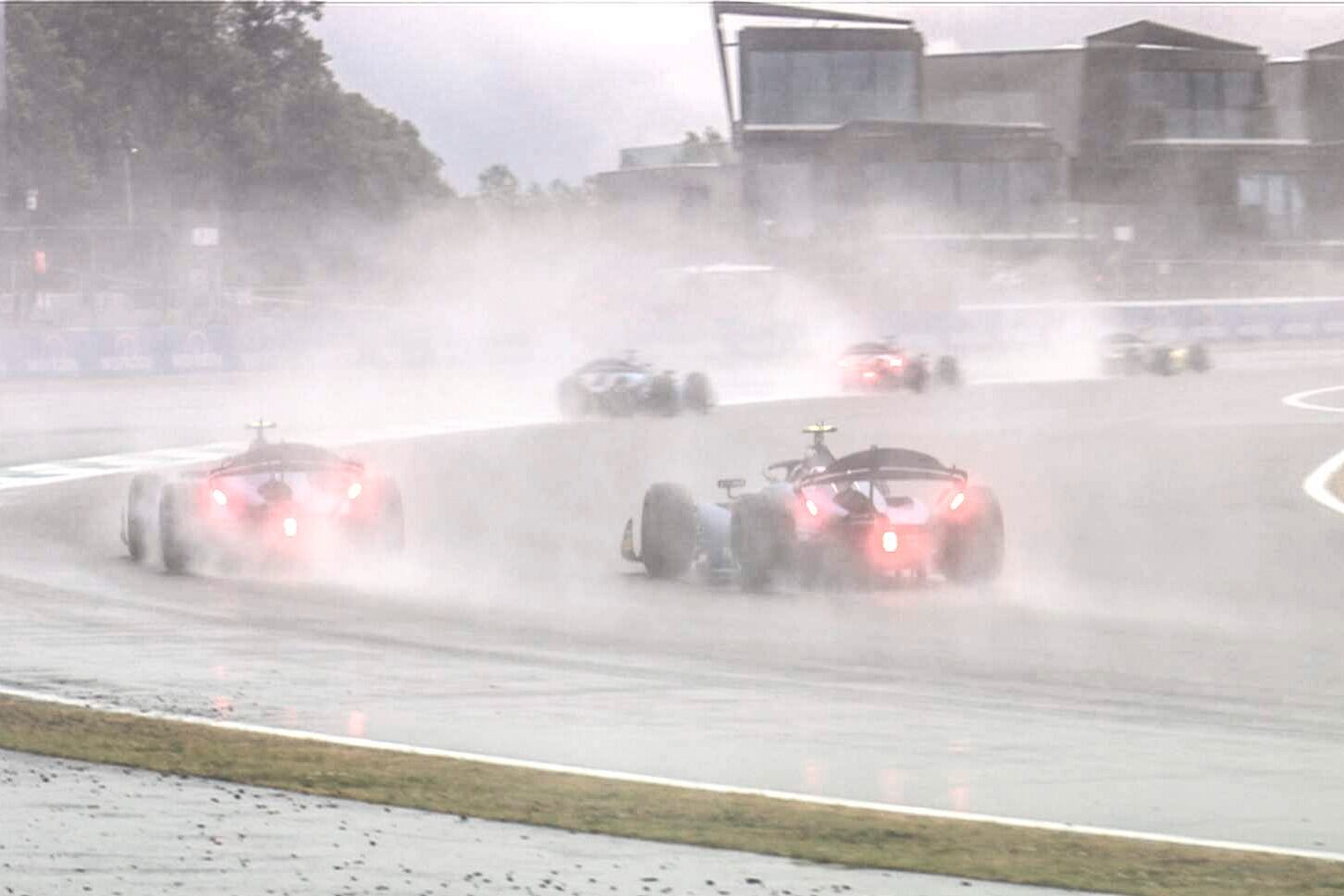 Colapinto tuvo un rendimiento destacado bajo la lluvia