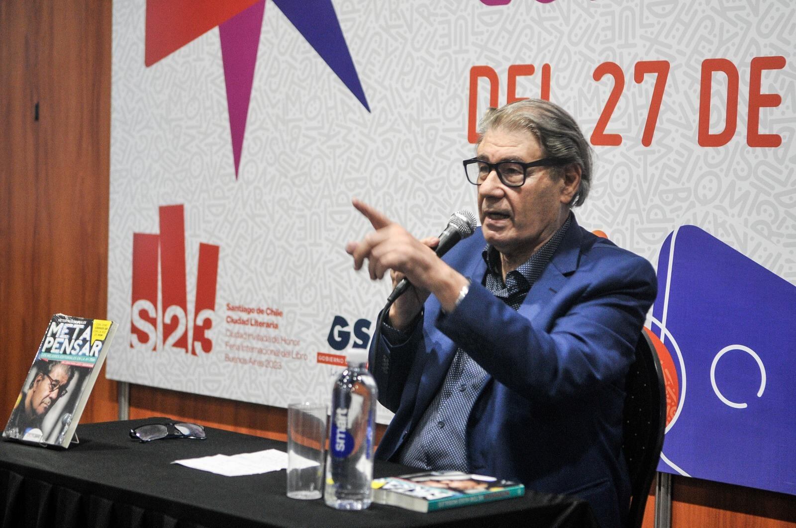 "No podemos vivir otra vez un gobierno de derecha", dice Víctor Hugo.