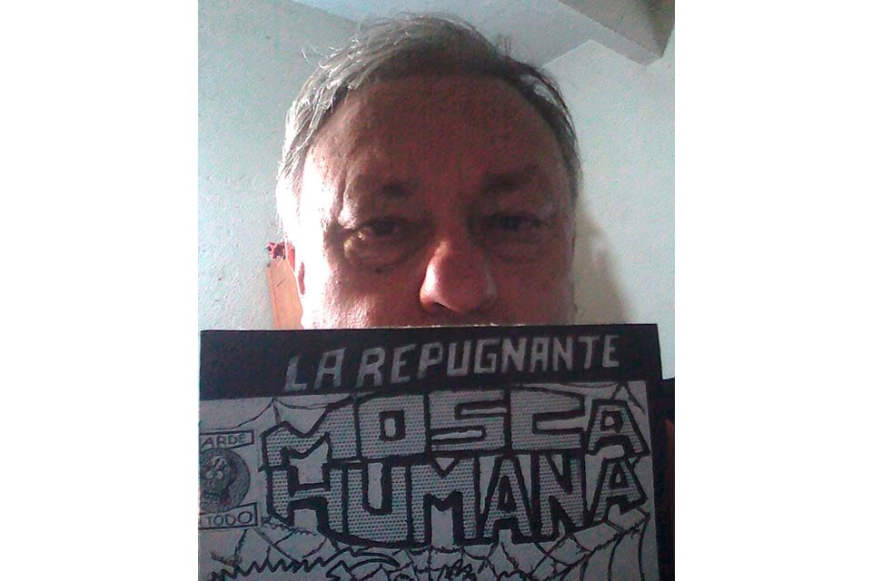 El seudónimo Mosquil viene justamente de la historieta La mosca humana.