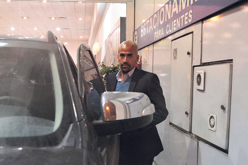 Verón será presidente y jugador al mismo tiempo.