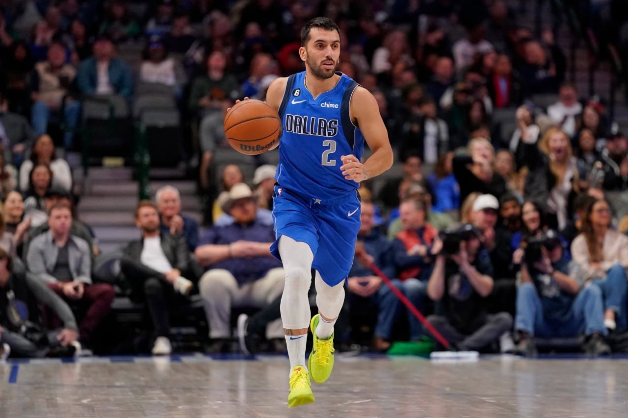 Campazzo tuvo un paso testimonial por Dallas Mavericks