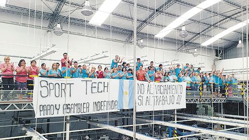 El cierre de la planta de Sport Tech en San Martín que deja a 120 trabajadores desocupados.