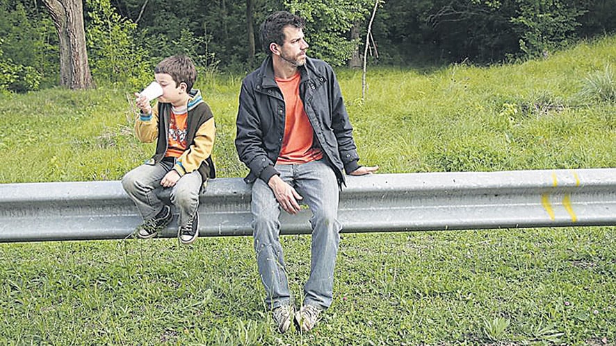 Conflictos ligados a la paternidad atraviesan la película.