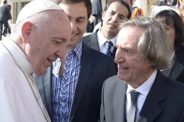 En 2016, Balá se reunió con Francisco en Roma.