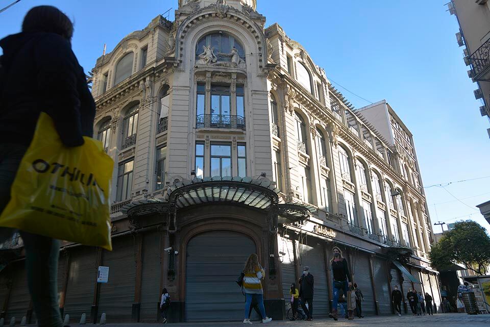 Los empleados seguirán unos días más pero sin atender al público.