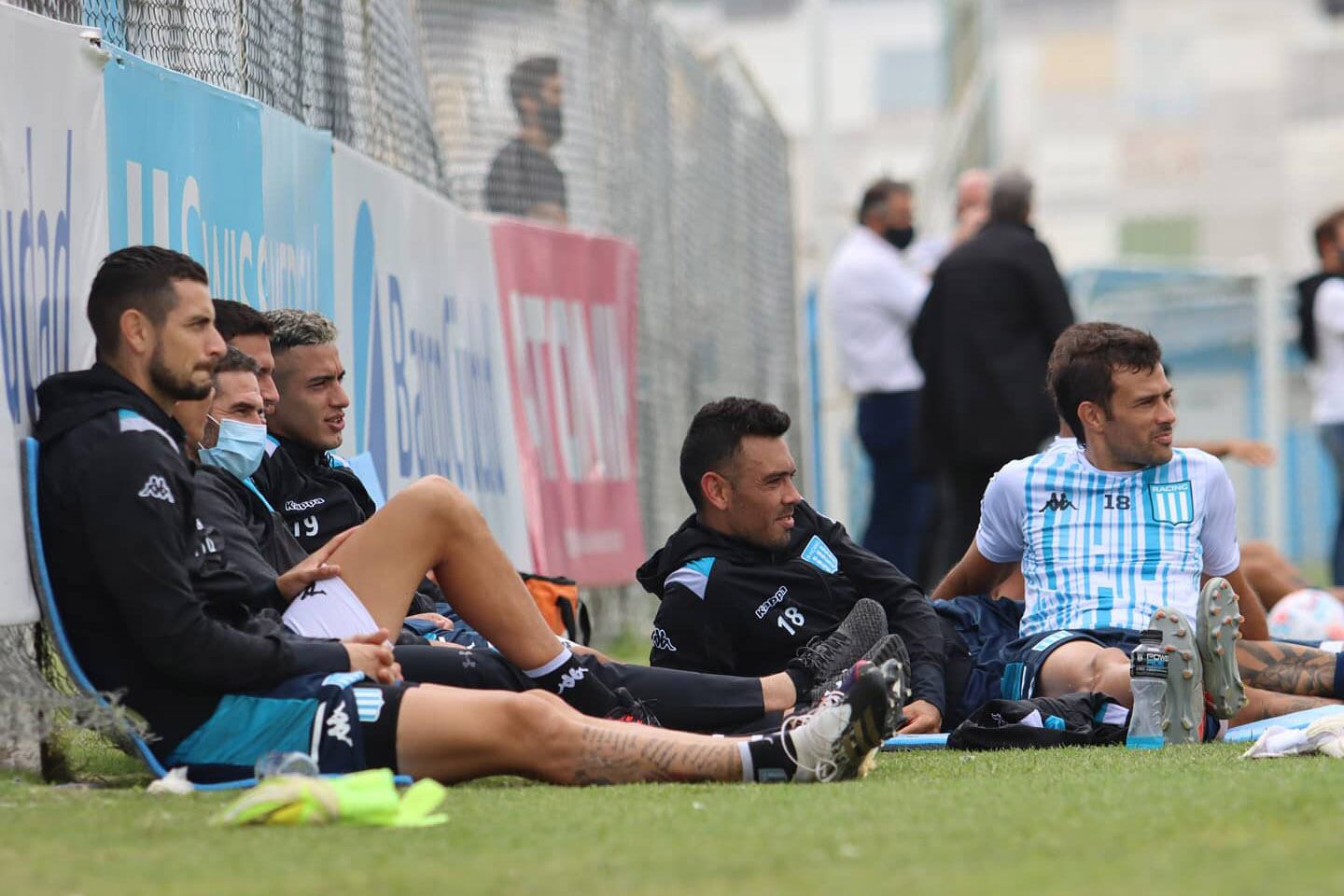 Cvitanich, autor de los dos goles de Racing.