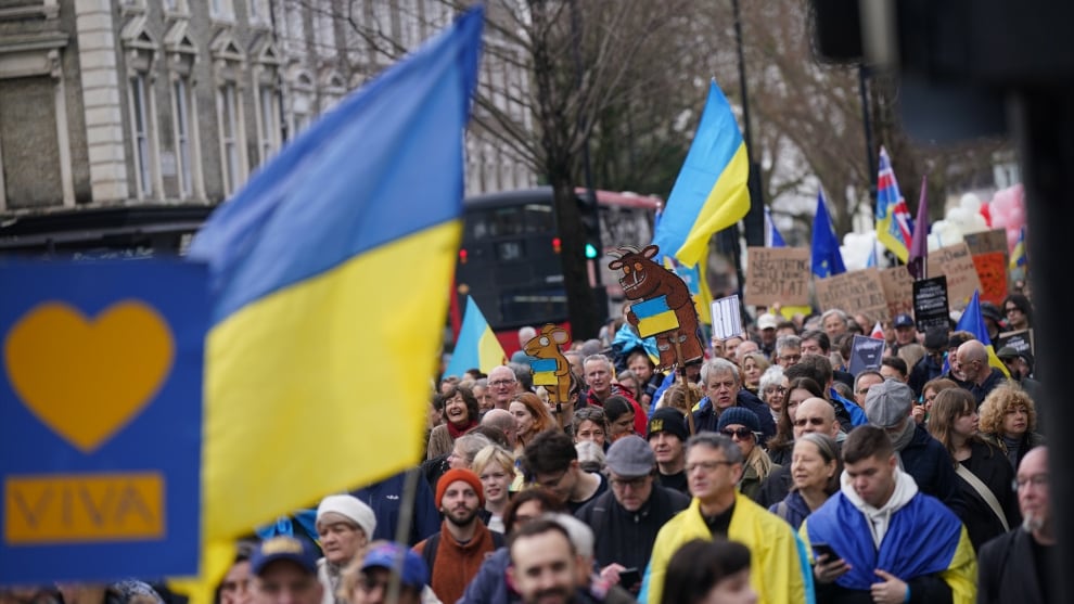 Manifestación en Londres a tres años del comienzo de la guerra en Ucrania