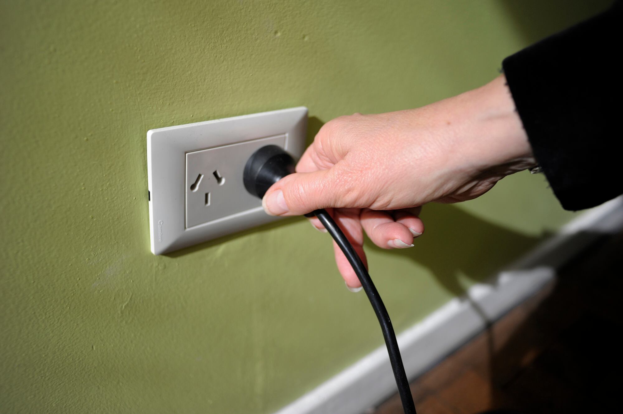 El informe del Instituto Argentino de Análisis Fiscal (Iaraf) deja en evidencia la mala calibración del proceso de tarifazos del gobierno de Milei.