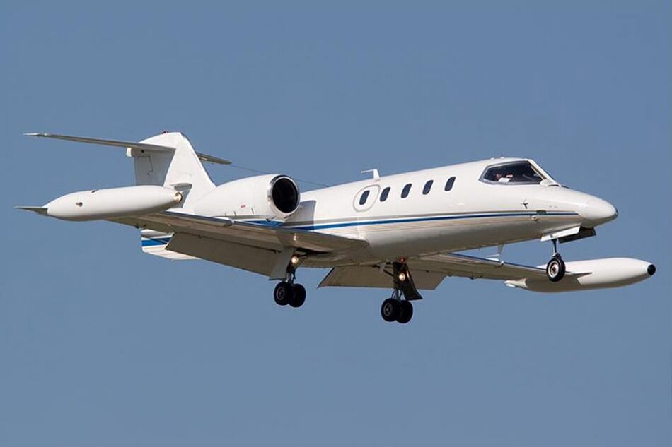 Learjet 35