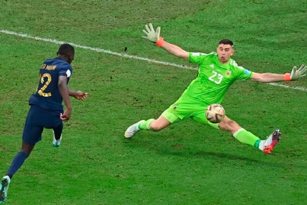 El momento exacto de la atajada que cambió la historia.