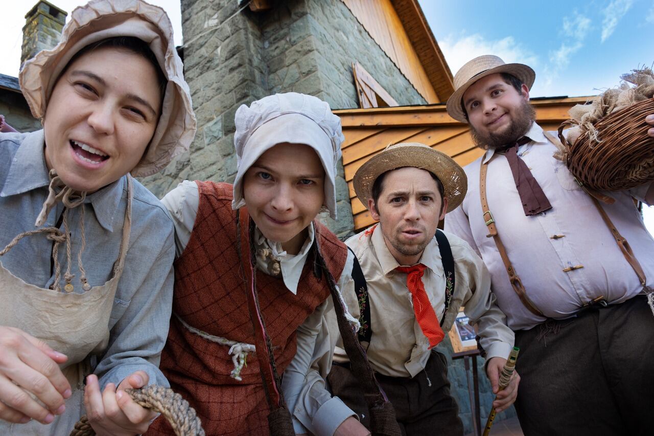 "Häpe" se presentó en la Usina Cultural, pero la función comenzó en pleno Centro Cívico.