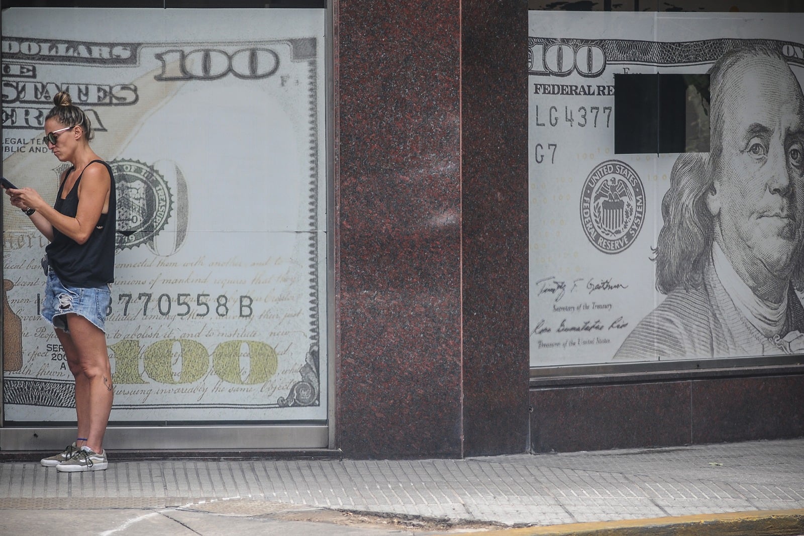 Calma en la calle, tensión puertas adentro. Es el clima que se vivió en la city.