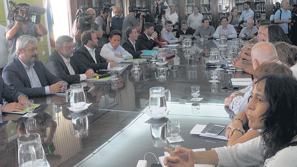 La reunión terminó sin acuerdo y sin fecha para continuar negociando.