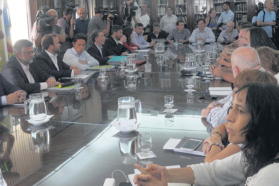 La reunión terminó sin acuerdo y sin fecha para continuar negociando.