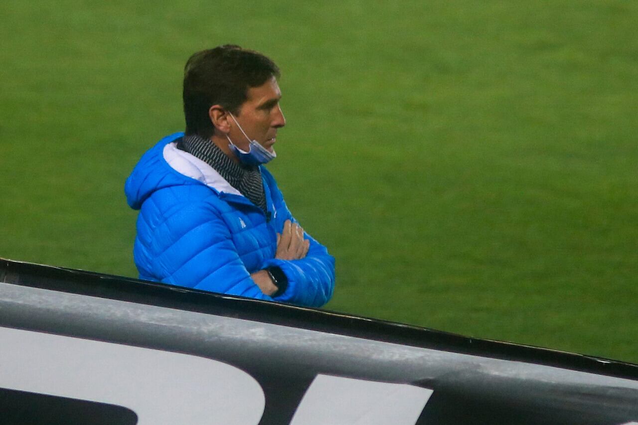 Claudio Ubeda necesita una victoria con urgencia