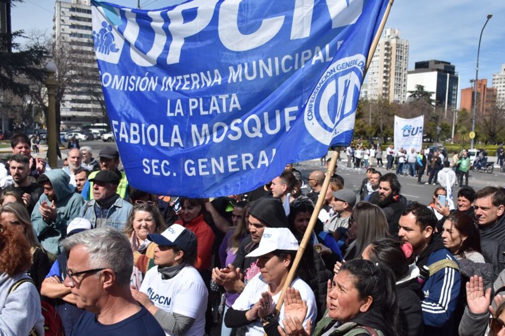 En el marco del conflicto, UPCN movilizó esta semana en La Plata.