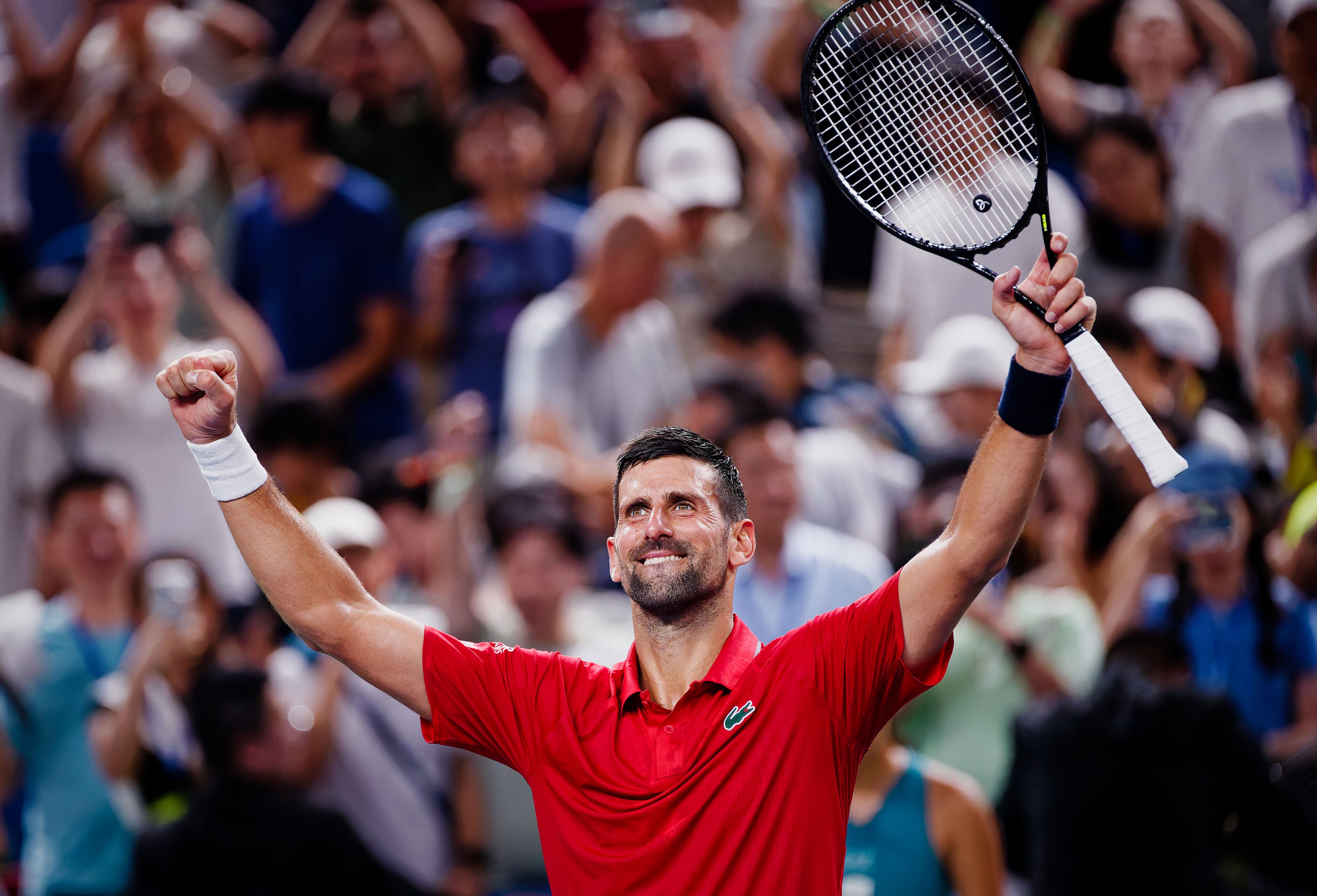 Novak Djokovic, a paso firme en China