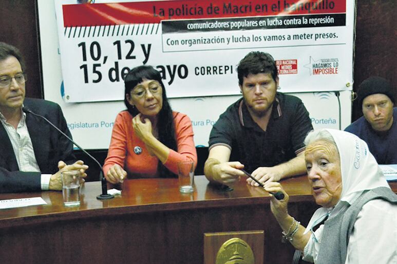 Marcelo Ramal, María del Carmen Verdú, Esteban Ruffa, Germán de los Santos y Nora Cortiñas.