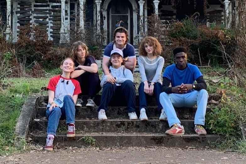 Elenco de Stranger Things. Imagen: 
sadiesink_.