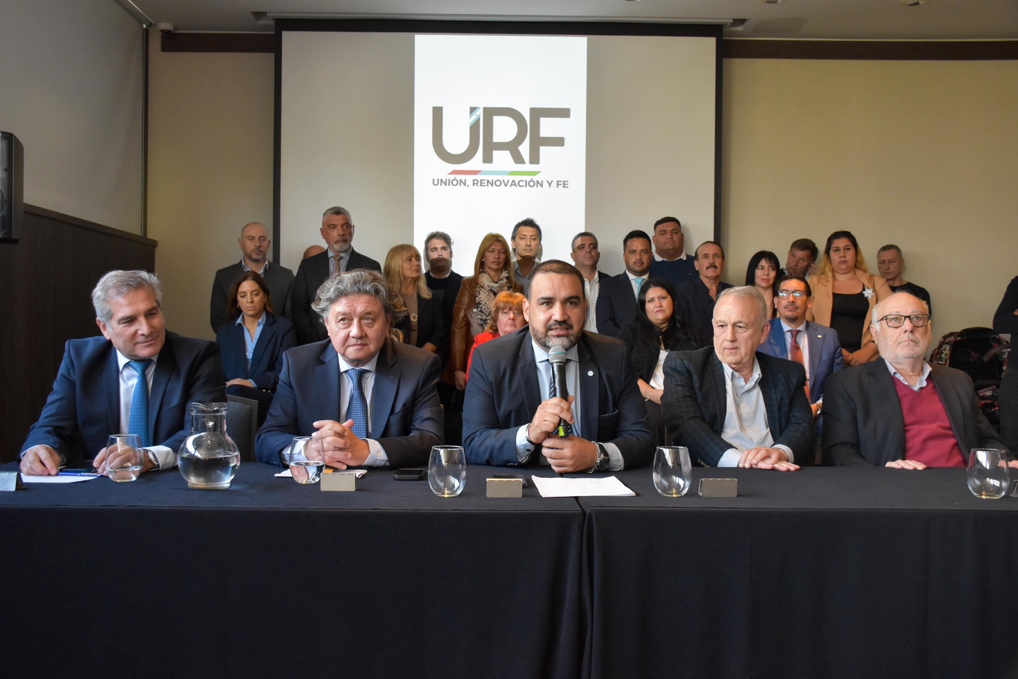 La presentación formal de Unión Renovación y Fe. 