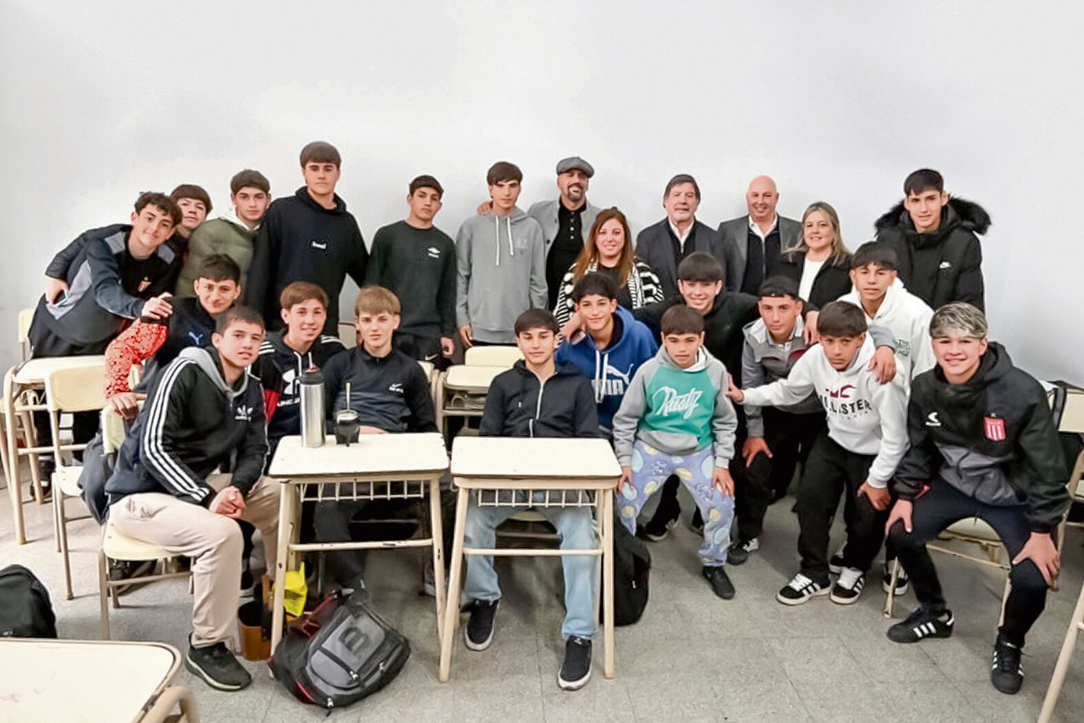 Alberto Sileoni entregó al club el reconocimiento del modelo curricular. 