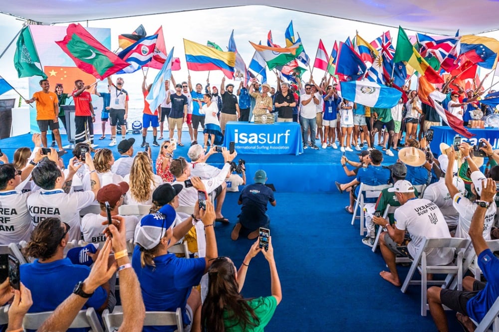 Aguerre inaugurando el Mundial de El Salvador, con 63 países participantes.