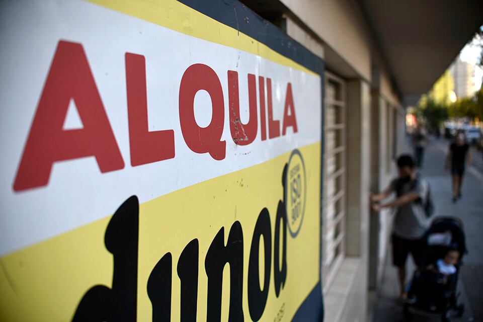 "El inquilino perdió el poder de decisión, de discutir cláusulas, negociar algo".