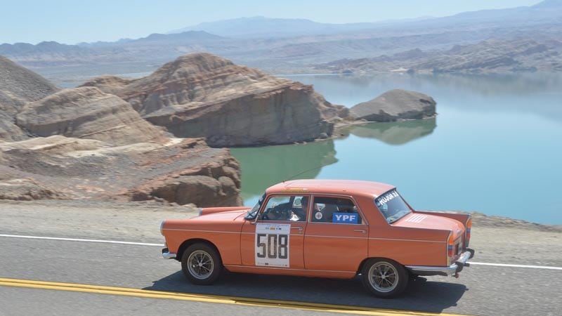 El Peugeot 404 de Eduardo Vergagni y Vìctor Sorrentino, ganador del GPH.