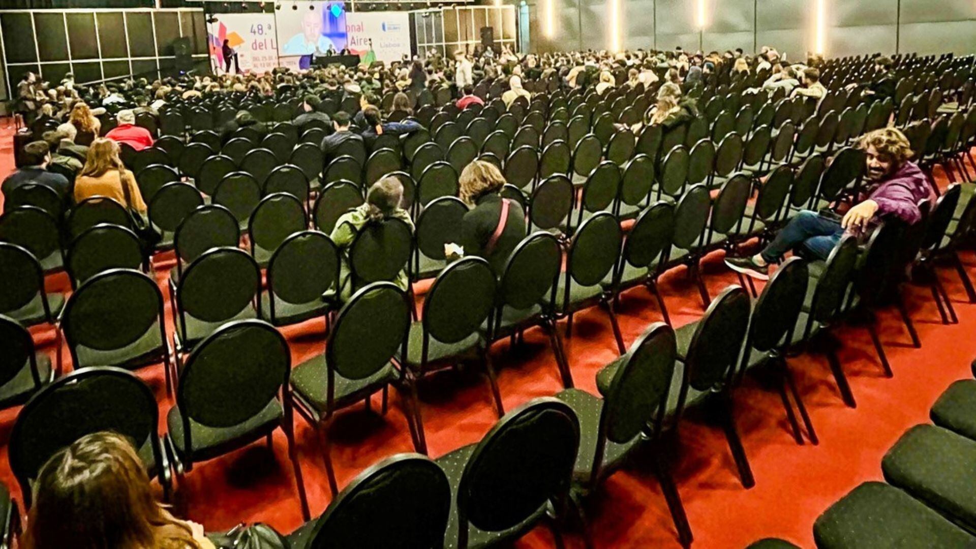 Nicolás Márquez presentó su último trabajo en la Feria del Libro