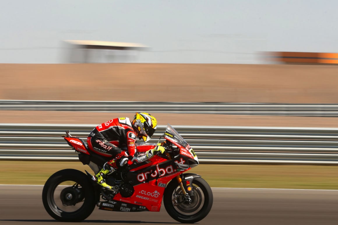 El español Alvaro Bautista (Ducati).