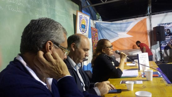 Hoy hubo una charla sobre la Cuestión Malvinas, con Alicia Castro, Guillermo Carmona y Mario Volpe.