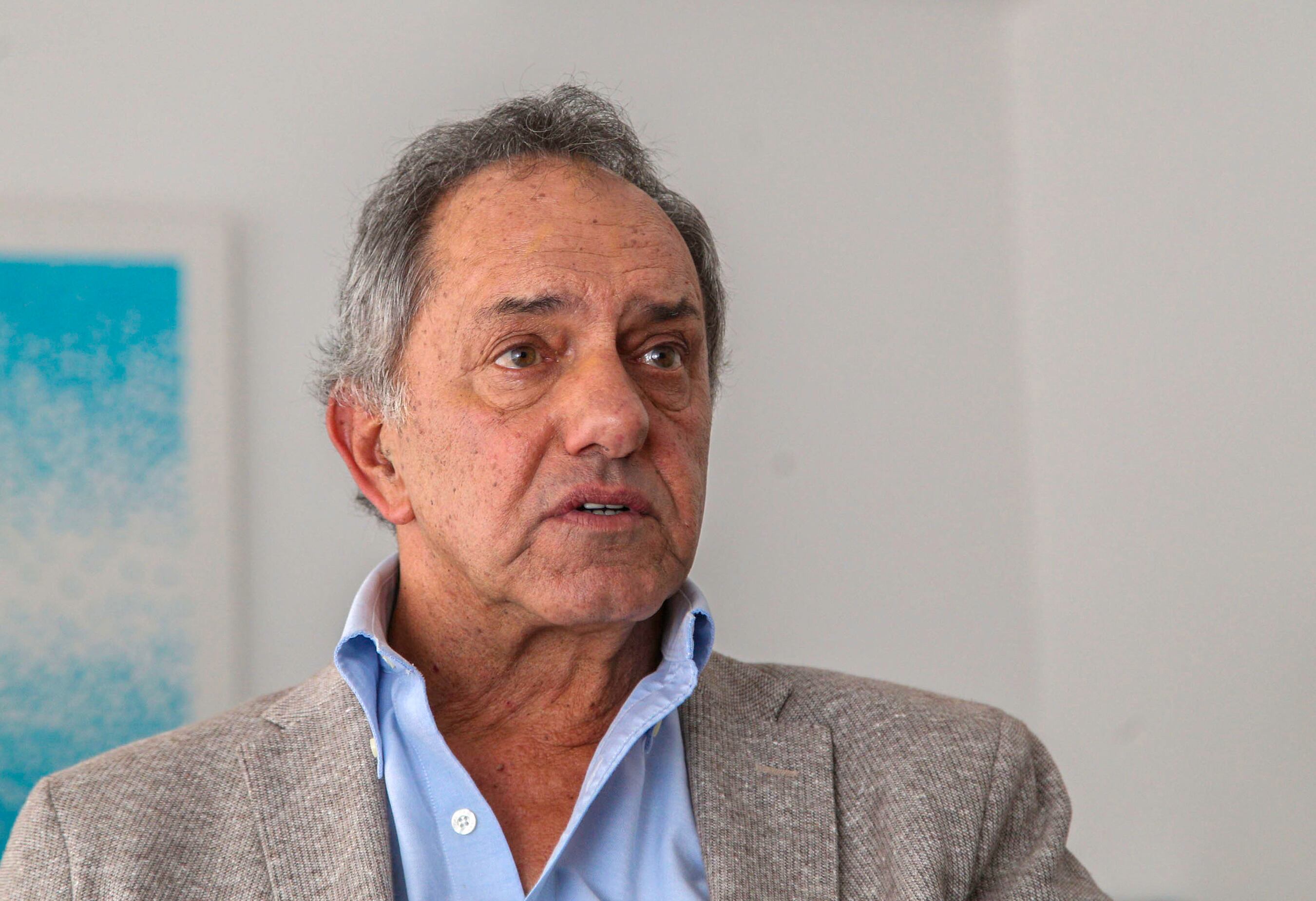 Daniel Sciole recibe los reclamos y los pedidos por la crisis en el turismo nacional.