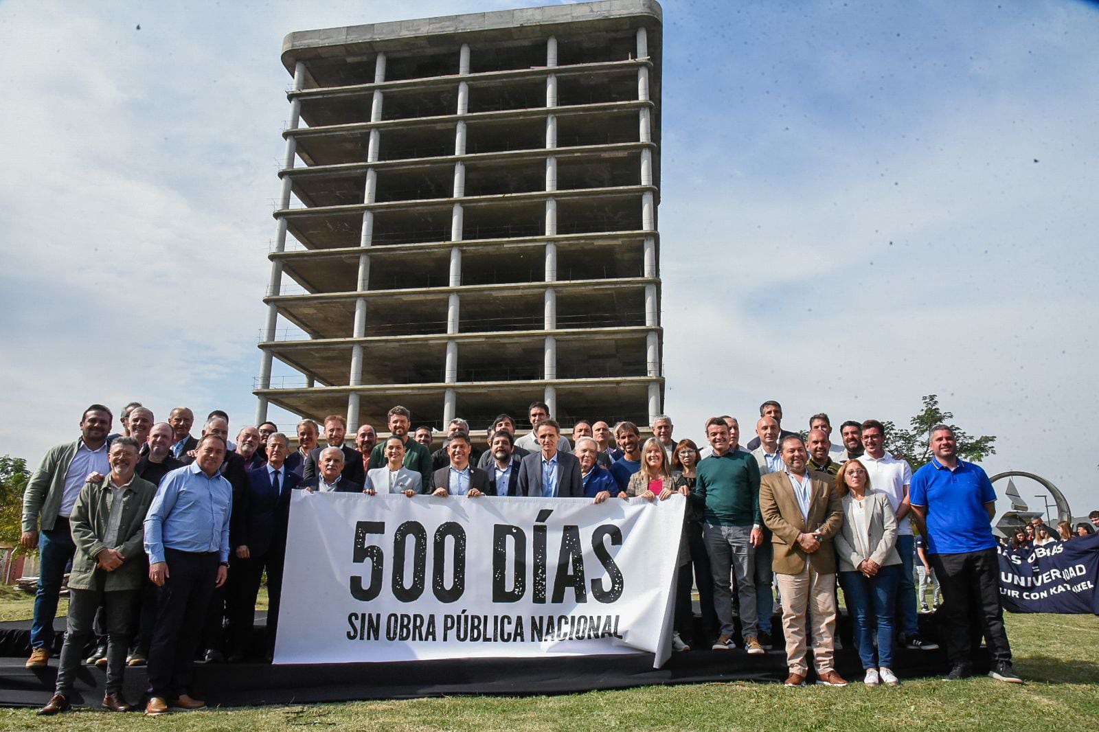 "El parate en la obra pública es una decisión criminal”, sentenció Kicillof.