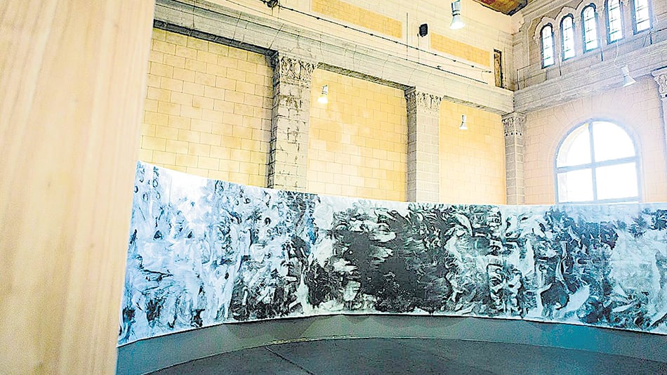 Vista parcial de Ciclorama, de Mariana Sissia, en La Usina.