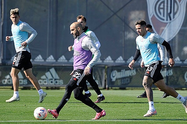 Pinola será titular en River ante Huracán.