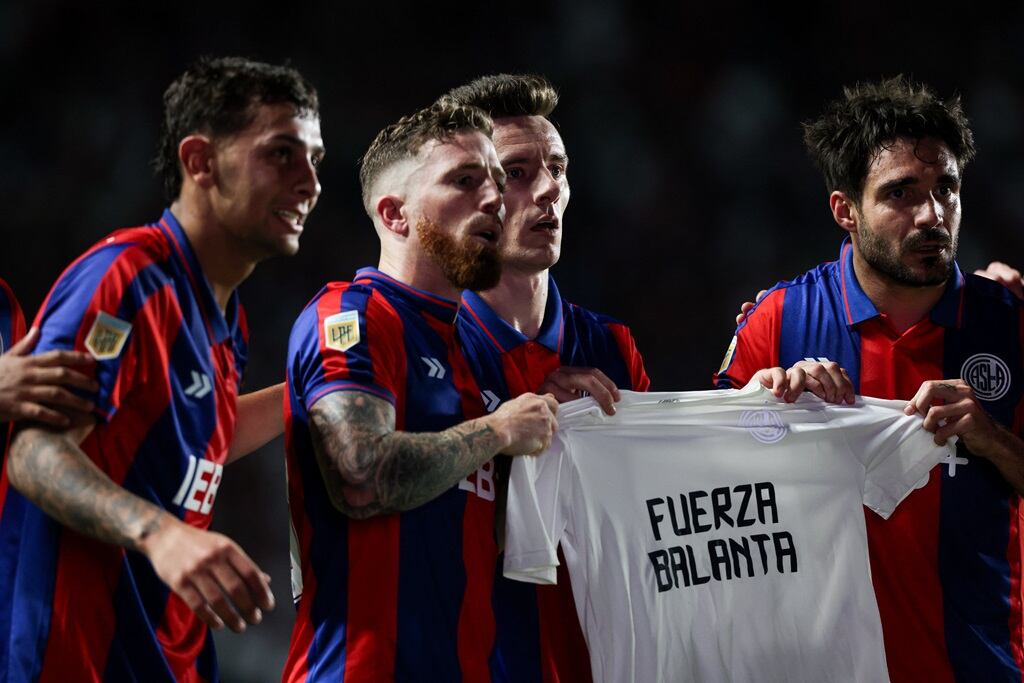 Los jugadores de San Lorenzo le dedicaron a Balanta el gol del empate con Lanús.
