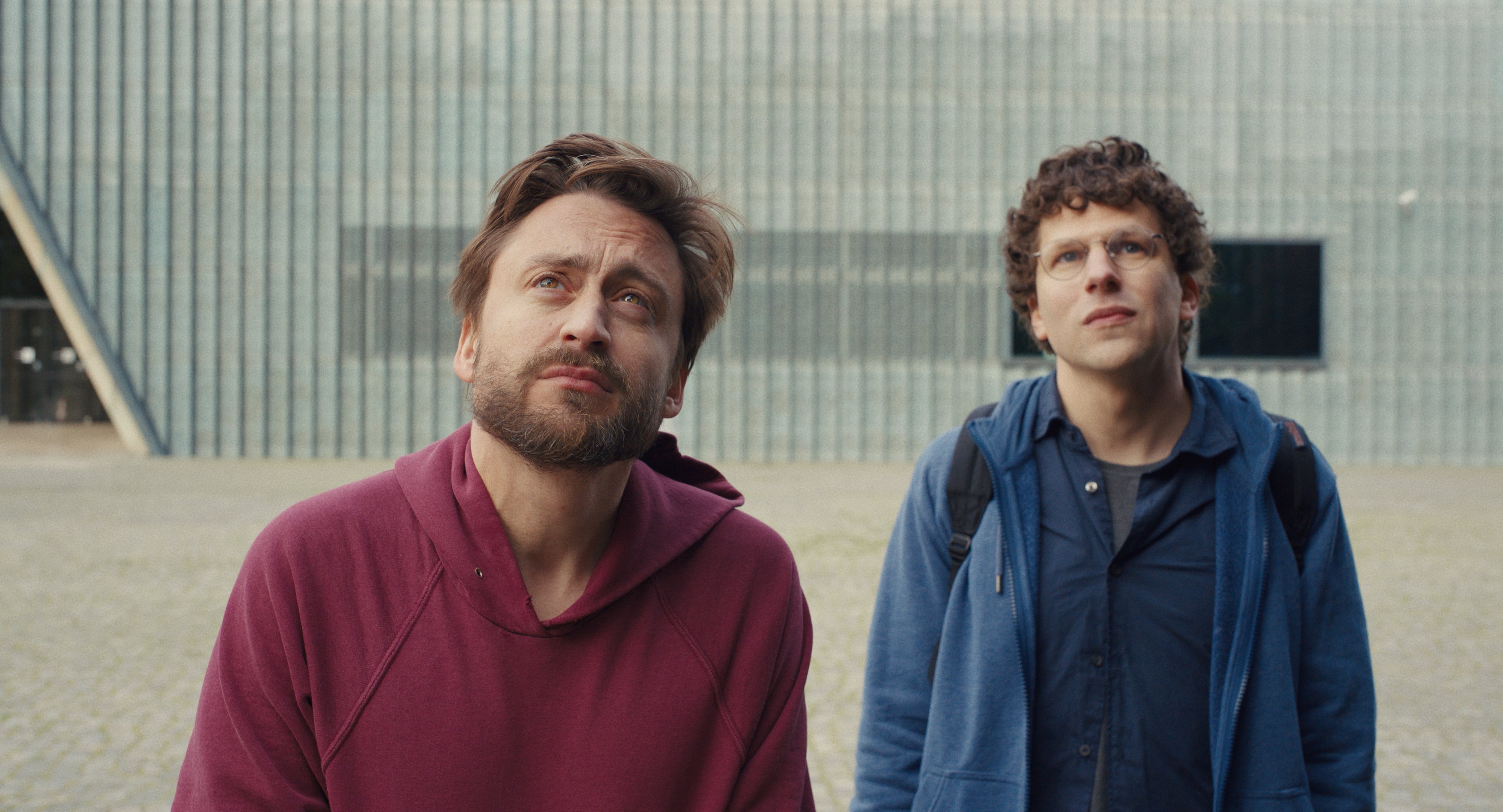 Kieran Culkin y Jesse Eisenberg en "Un dolor real".