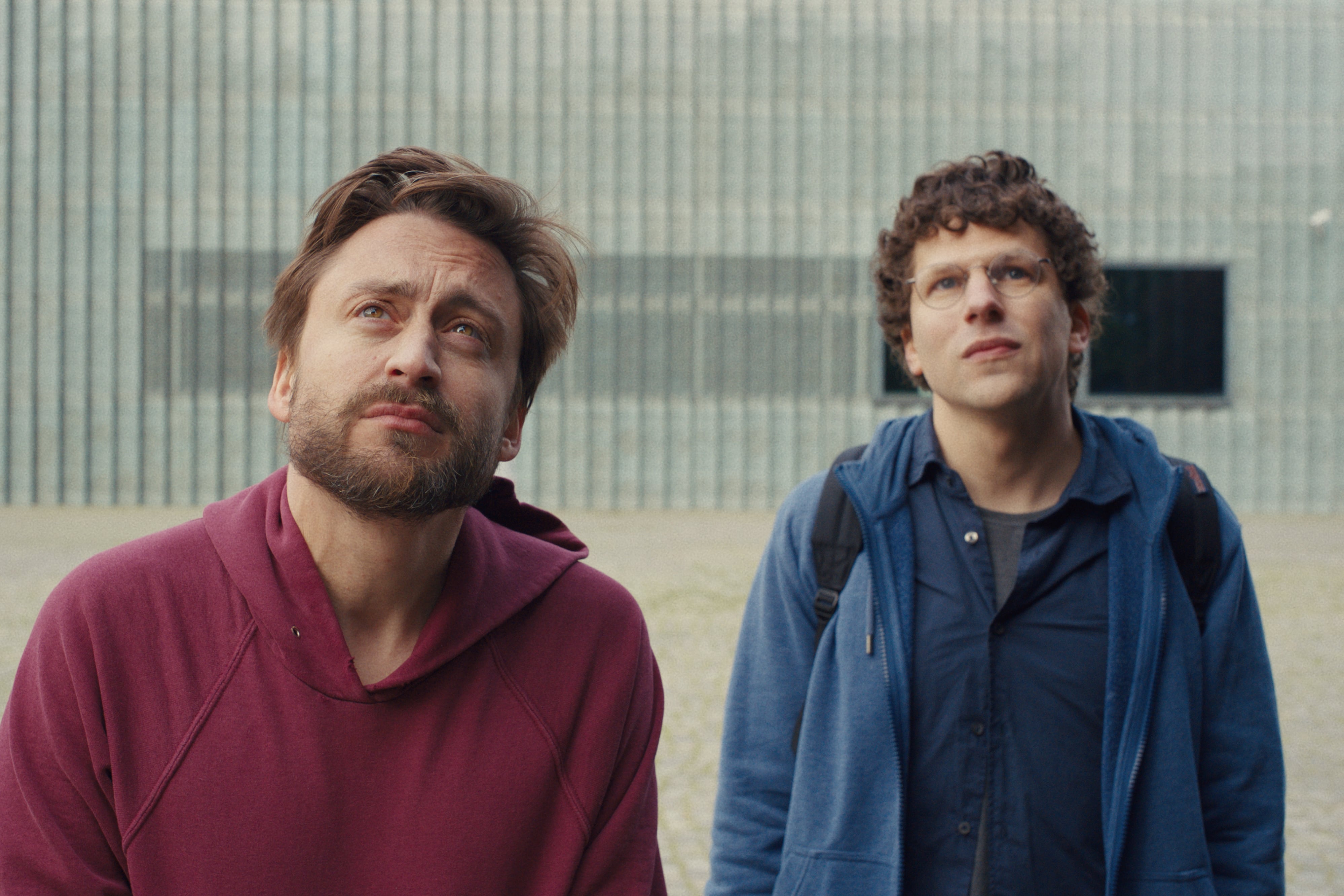 Kieran Culkin y Jesse Eisenberg en "Un dolor real".