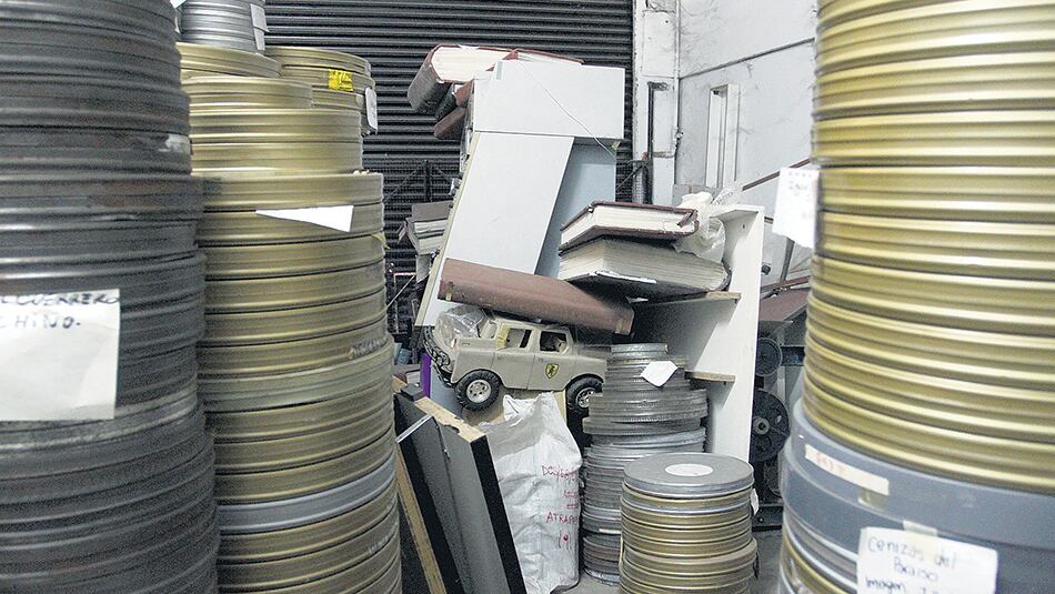 Las latas de fílmico no están en un espacio adecuado que garantice sus condiciones de preservación.