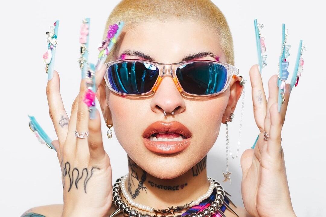 Cazzu va a cantar en Plaza de Mayo por la Marcha del Orgullo 2022.  (Imagen: @cazzu). 