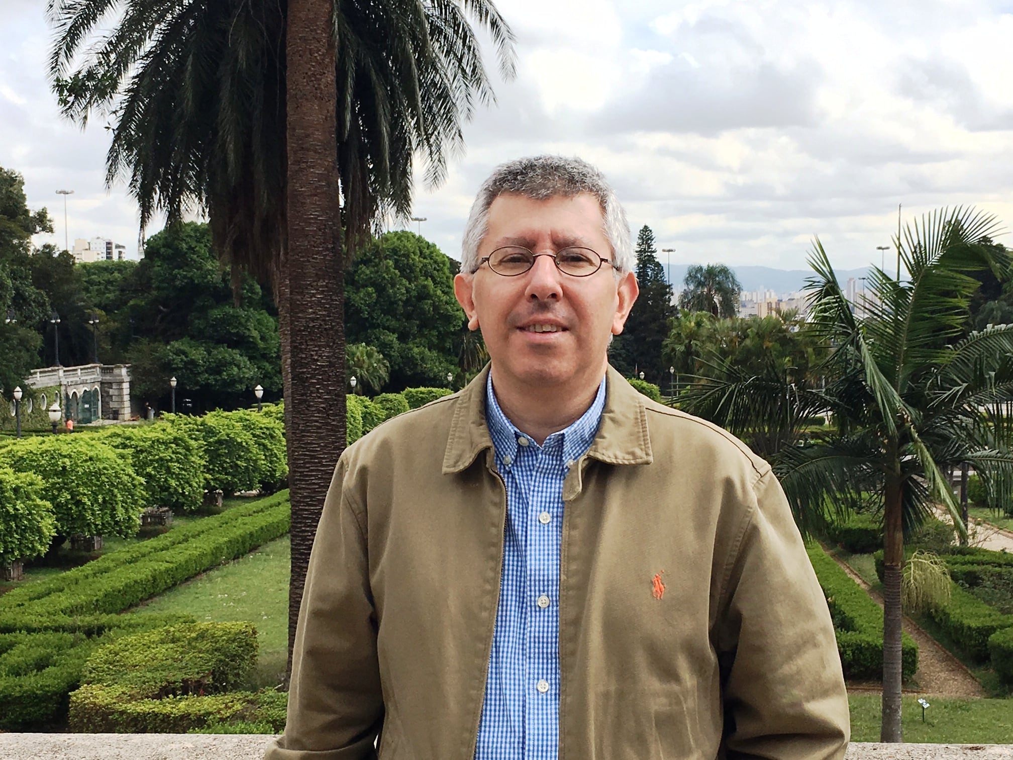 Juan Esquivel analiza la participación de evangelistas en los golpes.