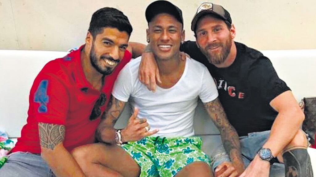 Suárez, Neymar y Messi ayer se juntaron fuera de la cancha.