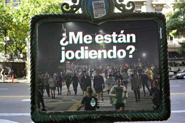 Meme que apareció tras la salida de los runners.