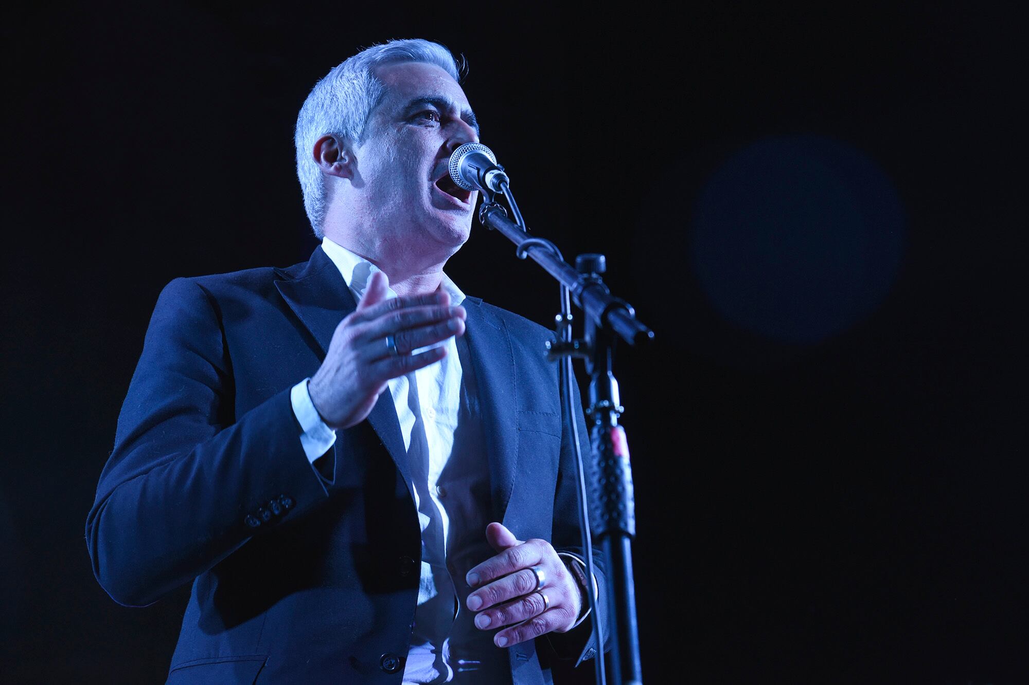 "Actuar con seriedad", reclama el rector de la UNR.