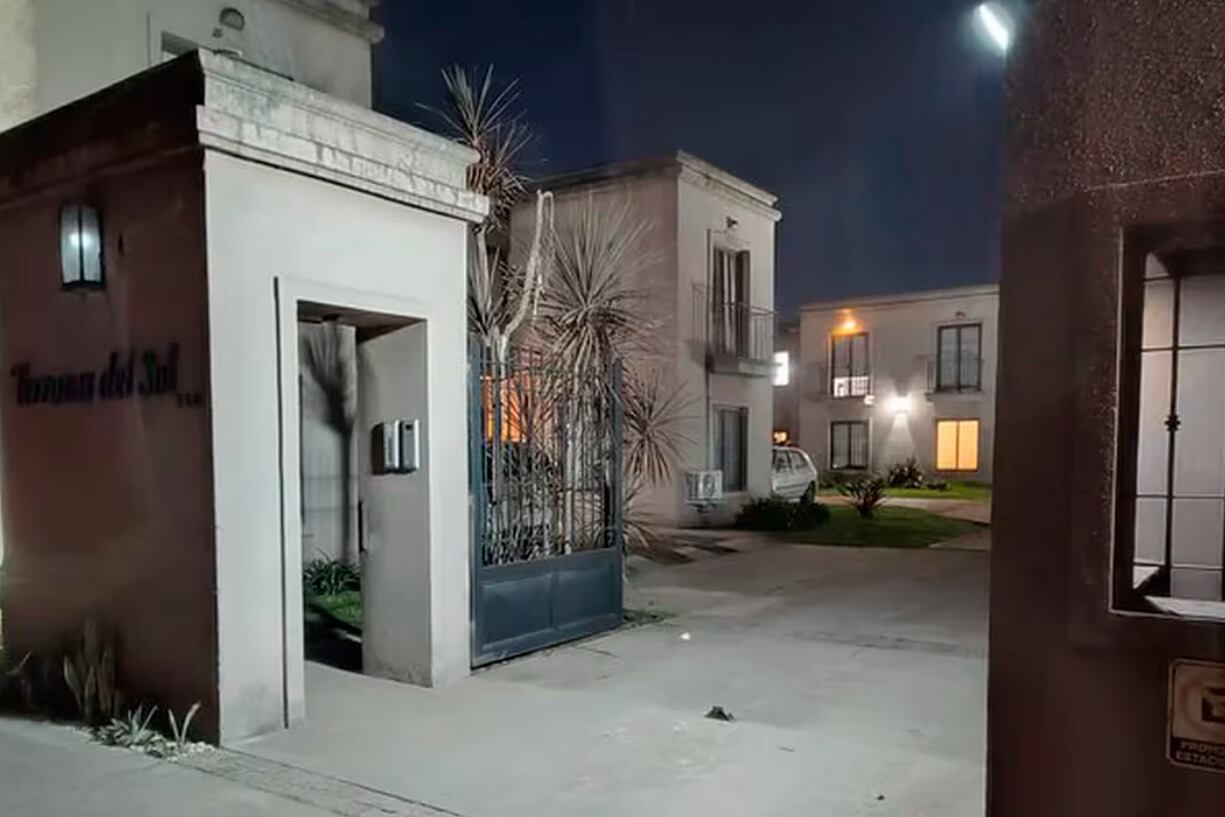 Frente del complejo Terrazas del Sol.